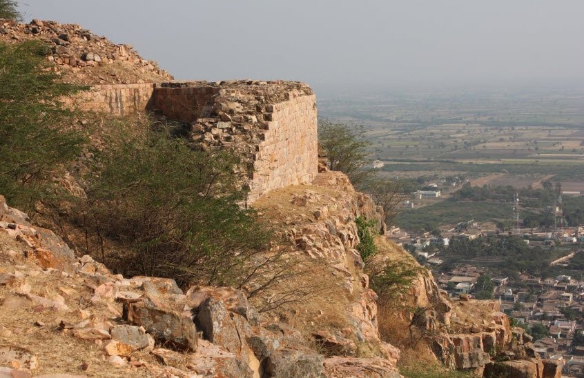 Nargund Fort, Gadag, Karnataka - Vushii.com